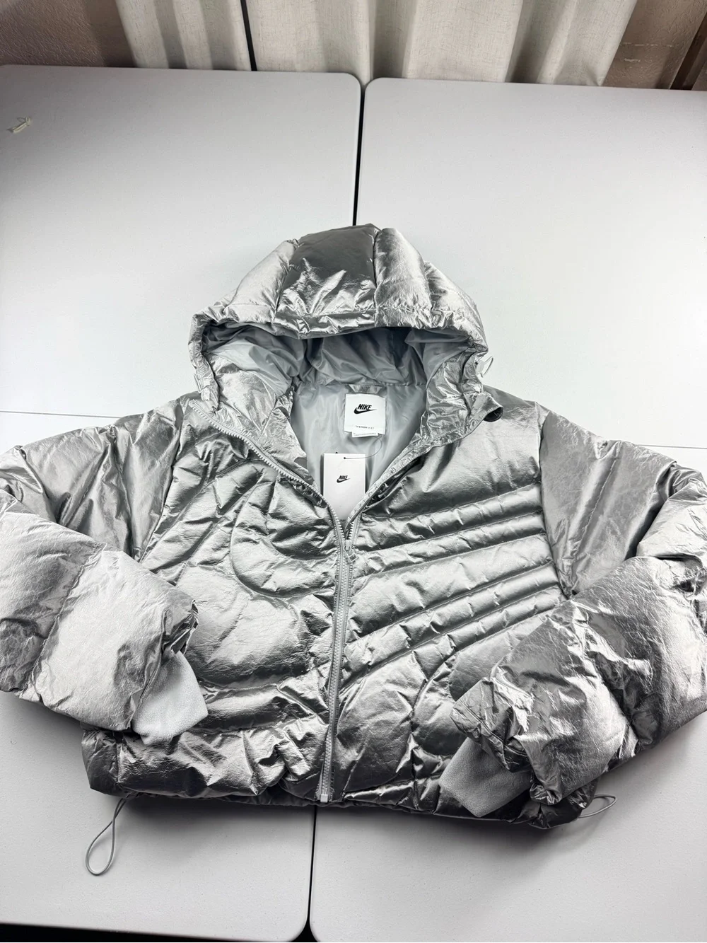 WOMEN'S NIKE SPORTSWEAR SWOOSH SERIES THERMA-FIT OVERSIZED FULL-ZIP DOWN PUFFER